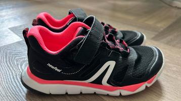 Decathlon Gymschoenen, hardloopschoenen meisje maat 32 beschikbaar voor biedingen