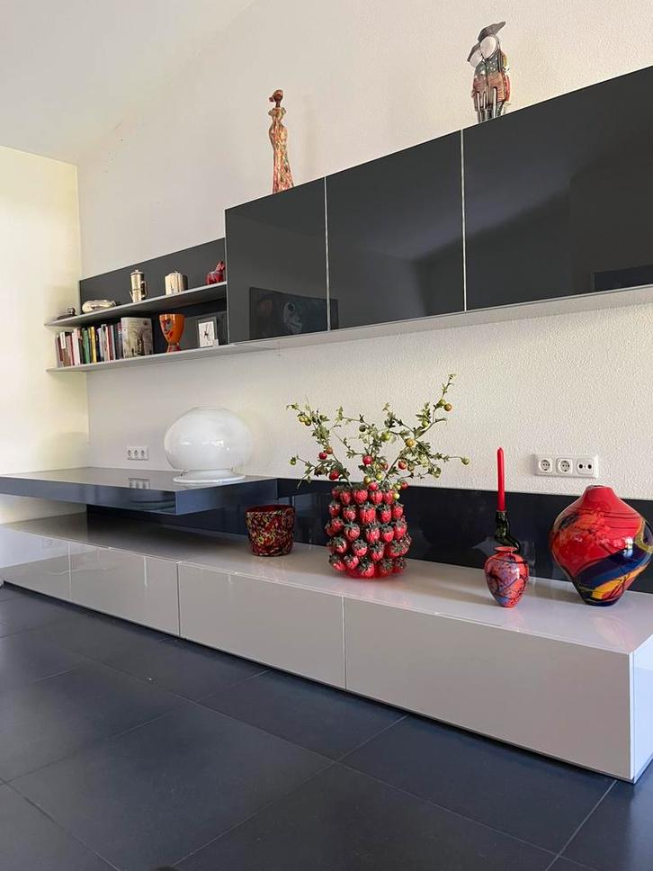 Poliform Sintesi wandkast, Huis en Inrichting, Kasten | Wandmeubels, Gebruikt, 150 tot 200 cm, 300 cm of meer, 50 tot 75 cm, Met lade(s)