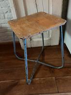 Industriële kruk tafeltje, Antiek en Kunst, Ophalen of Verzenden