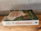 Papieren paradijs., Boeken, Ophalen of Verzenden, Zo goed als nieuw