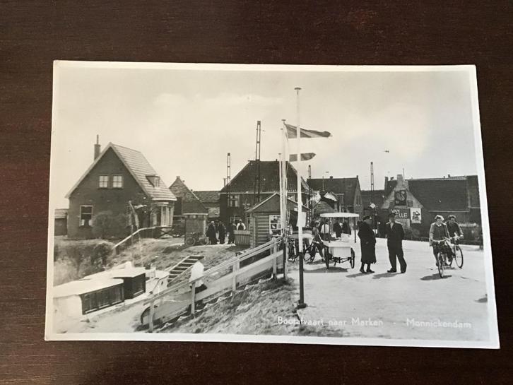 Monnickendam stadsgezicht bij afvaart boot ijskar fiets  201, Verzamelen, Ansichtkaarten | Nederland, Ongelopen, Noord-Holland