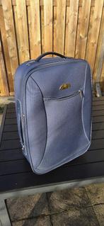 Decent koffer - 55 cm, Sieraden, Tassen en Uiterlijk, Koffers, Ophalen, Overige materialen, Wieltjes, Gebruikt