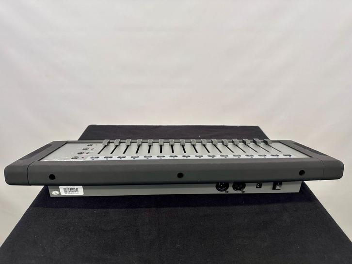 Showtec Easy 16 DMX-lichtsturing – Nieuw in doos!, Muziek en Instrumenten, Licht en Laser, Nieuw, Licht, Geluidgestuurd, Kleur