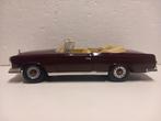Aansteker Mercedes 280 SE 1966 rood Maisto nobox  1:18 KRD, Ophalen of Verzenden, Zo goed als nieuw, Auto, Overige merken