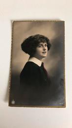 Mooi portret vrouw. Fotokaart., Verzamelen, Gelopen, Overige thema's, Voor 1920, Verzenden