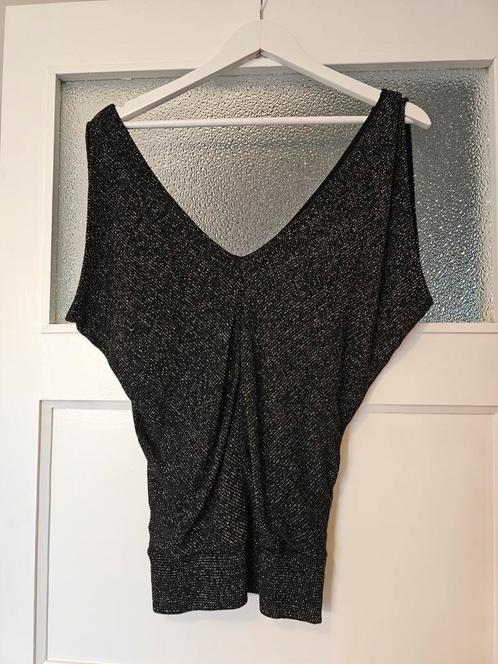 Guess gevoerde glitter top XS, Kleding | Dames, Tops, Zo goed als nieuw, Maat 34 (XS) of kleiner, Zwart, Zonder mouw, Ophalen of Verzenden