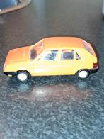 Skoda Favorit 1/43 Plastic Model, Hobby en Vrije tijd, Modelauto's | 1:43, Ophalen of Verzenden