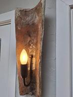 Wandlampje op oude Franse terracotta dakpan, Ophalen of Verzenden, Gebruikt