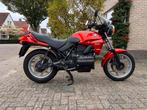 Bmw K75., Motoren, 750 cc, Cardan-aandrijving, 3 cilinders, Particulier