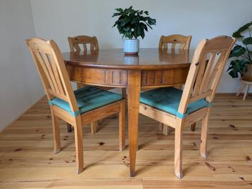 4 houten eetkamerstoelen (Ikea) beschikbaar voor biedingen