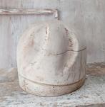 Oude hoedenmal / hout / verweerd wit, Antiek en Kunst, Curiosa en Brocante, Verzenden