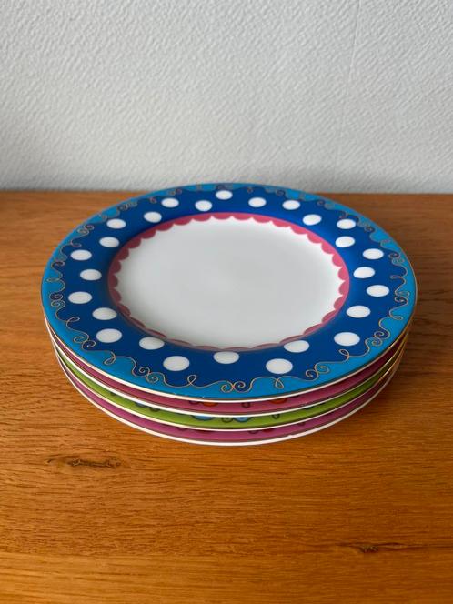 Oilily servies Polka Dots - Douwe Egberts 4 ontbijtborden, Huis en Inrichting, Keuken | Servies, Zo goed als nieuw, Bord(en), Overige stijlen