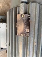 Nieuwe elektromotor 230/400 volt, Doe-het-zelf en Verbouw, Motoren, Ophalen of Verzenden, Zo goed als nieuw, Elektromotor, 1800 rpm of meer