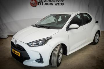 Toyota Yaris 1.0 VVT-i Active, achteruitrijcamera, airco beschikbaar voor biedingen