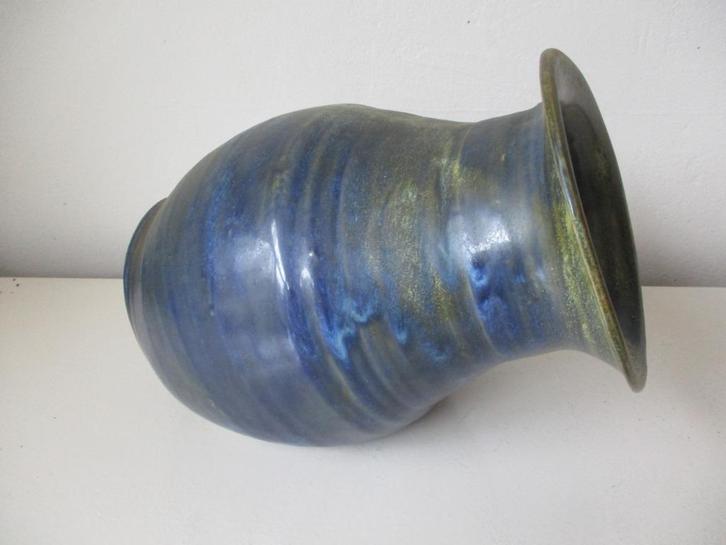 Vaas Jager Texel met blauwe en beige glazuren, Antiek en Kunst, Antiek | Keramiek en Aardewerk, Ophalen of Verzenden