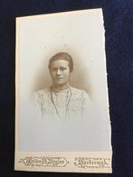 CDV, Vrouw, R. Ziegler, Harderwijk, Carte de Visite, Ophalen of Verzenden, Voor 1940, Gebruikt, Foto
