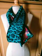 Shawl turquoise dierenprint King Louie, Kleding | Dames, Mutsen, Sjaals en Handschoenen, Maat 38/40 (M), Ophalen of Verzenden