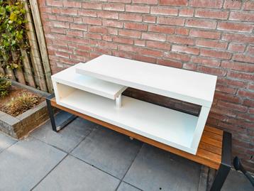 Hoogglans wit TV-meubel – b130xd40xh44 beschikbaar voor biedingen