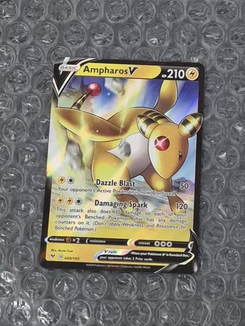 Ampharos V 049/185 Vivid Voltage Sword & Shield Ultra Rare, Hobby en Vrije tijd, Verzamelkaartspellen | Pokémon, Zo goed als nieuw