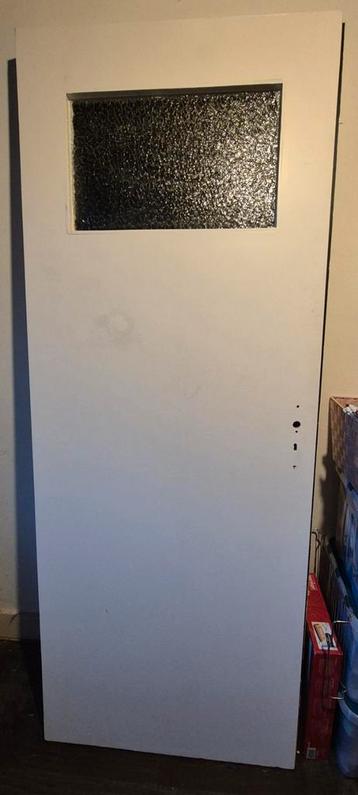 Witte binnendeur met glas zsm ophalen beschikbaar voor biedingen