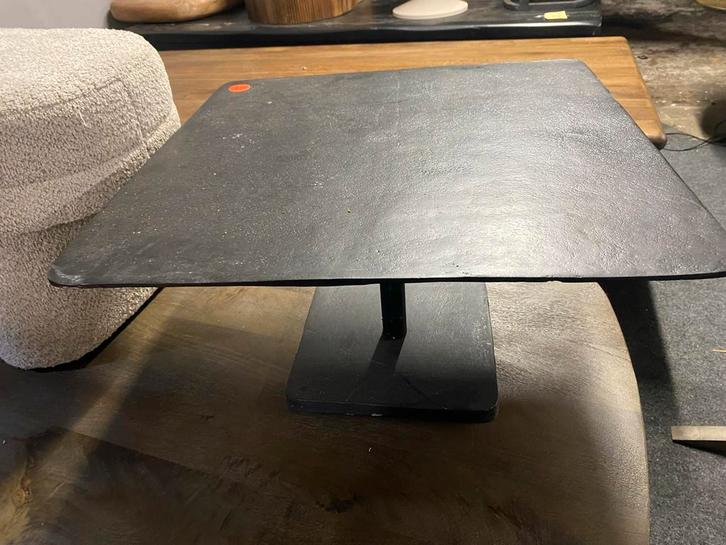 Zwarte metalen bijzettafel 70x70, Huis en Inrichting, Tafels | Bijzettafels, Nieuw, Vierkant, Minder dan 45 cm, 55 tot 75 cm, Metaal of Aluminium