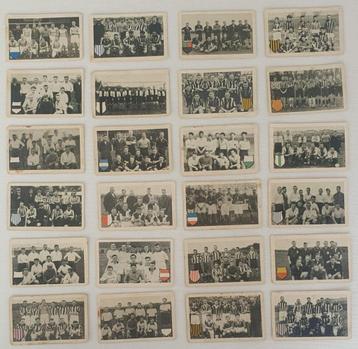 Vintage voetbalplaatjes beschikbaar voor biedingen