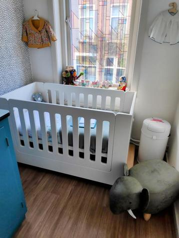 Robuste Ukkepuk STOER ledikant (60x120 ), inc schoon matras beschikbaar voor biedingen