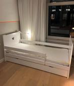 Peuterbed 70x160 wit met uitschuiflade Petite Amelie, Kinderen en Baby's, Kinderkamer | Bedden, Ophalen, Gebruikt, 70 tot 85 cm