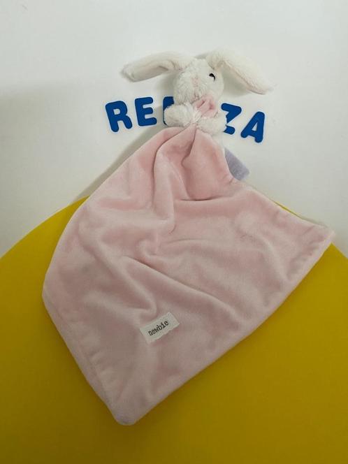 579 Newbie Clevercare knuffellap lap roze met konijn, Kinderen en Baby's, Speelgoed | Knuffels en Pluche, Zo goed als nieuw, Konijn