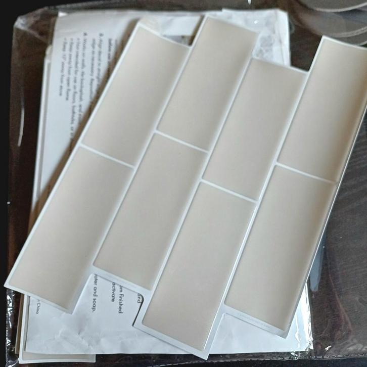 2 Sets Beige Plaktegels, Doe-het-zelf en Verbouw, Tegels, Zo goed als nieuw, Wandtegels, Overige materialen, 20 tot 40 cm, 20 tot 40 cm