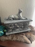 Dobermann urn incl. hondenbeeld als set of als los beeld., Dieren en Toebehoren, Ophalen of Verzenden, Nieuw