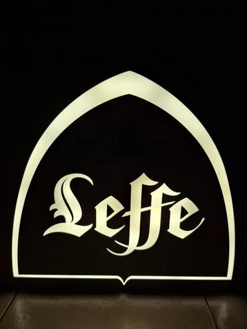 Lichtreclame Leffe abdijbier beschikbaar voor biedingen