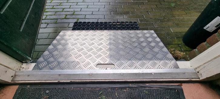 Aluminium Drempelhulpen van aluminium / traanplaat, Doe-het-zelf en Verbouw, Overige Doe-het-zelf en Verbouw, Zo goed als nieuw