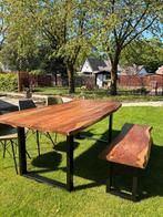 boomstam, hout, zwart staal tafel plus bankje plus 3 stoelen, Ophalen
