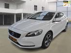 Volvo V40 2.0 D4 Kinetic Business EXPORT, Euro 5, Gebruikt, Start-stop-systeem, Wit