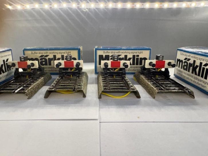 Märklin 7191, 4 stootblokken met licht, nieuw type, Hobby en Vrije tijd, Modeltreinen | H0, Zo goed als nieuw, Rails, Wisselstroom
