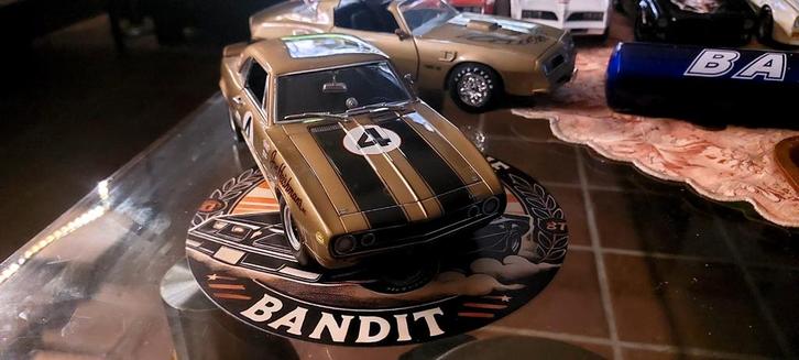 Chevy camaro in mint staat acme no box, Hobby en Vrije tijd, Modelauto's | 1:18, Ophalen of Verzenden