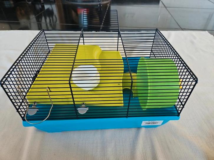 Gloednieuwe hamsterkooi met toebehoren, Dieren en Toebehoren, Knaagdieren en Konijnen | Hokken en Kooien, Nieuw, Kooi, Minder dan 60 cm