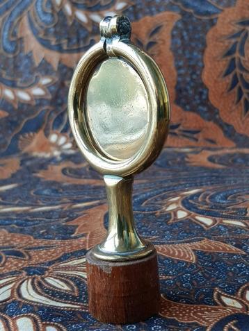 Zeldzaam antiek staand kleppermannetje uit Engeland 11,3 cm. beschikbaar voor biedingen