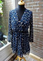 Blauw met beige (panter) vlekjes Kilky Paris jurkje maat S/M, Kleding | Dames, Jurken, Knielengte, Maat 36 (S), Gedragen, Kilky Paris