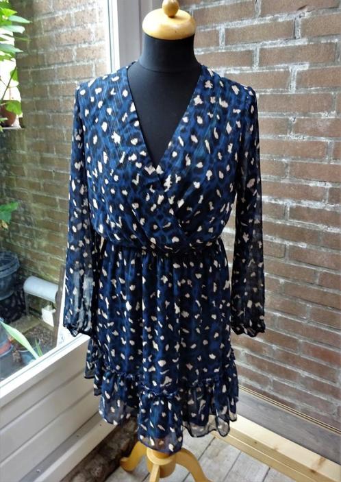 Blauw met beige (panter) vlekjes Kilky Paris jurkje maat S/M, Kleding | Dames, Jurken, Gedragen, Maat 36 (S), Blauw, Knielengte
