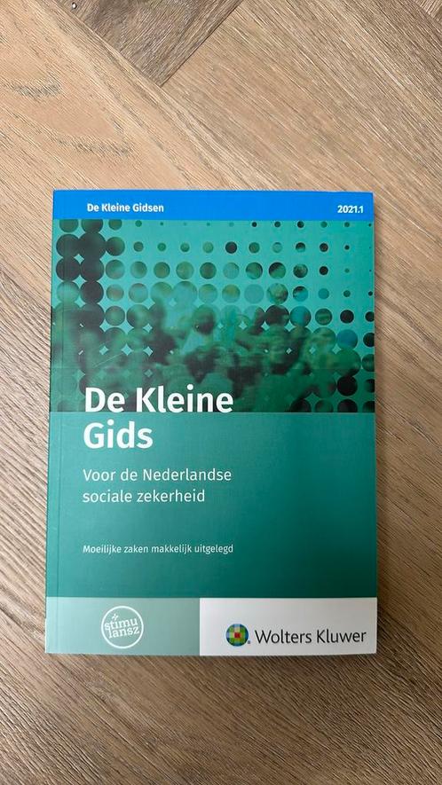 De Kleine Gids voor de Nederlandse sociale zekerheid 2021.1, Boeken, Wetenschap, Zo goed als nieuw, Sociale wetenschap, Ophalen of Verzenden