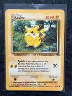 Pikachu pokemonkaarten, Ophalen of Verzenden, Zo goed als nieuw, Meerdere kaarten