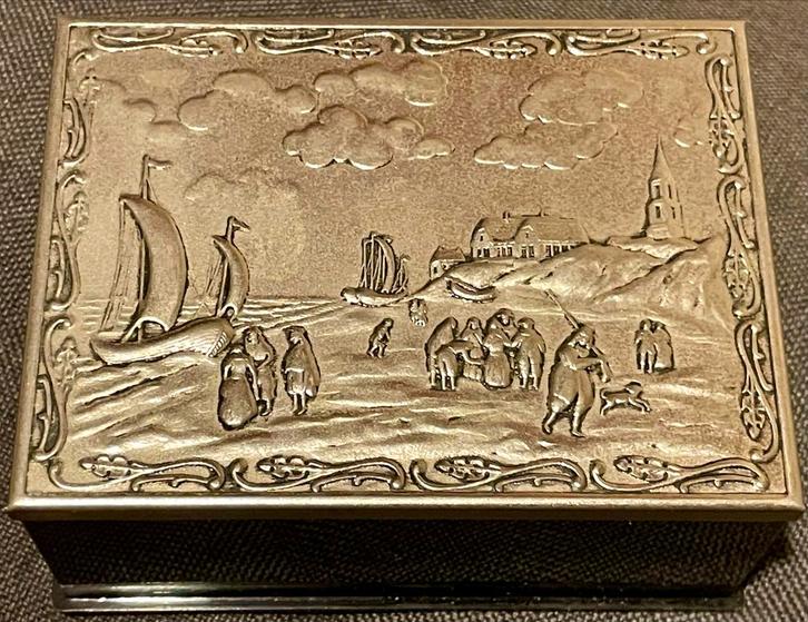 Antiek Zilverkleurig Doosje met Zeegezicht, Antiek en Kunst, Antiek | Goud en Zilver, Zilver, Ophalen of Verzenden