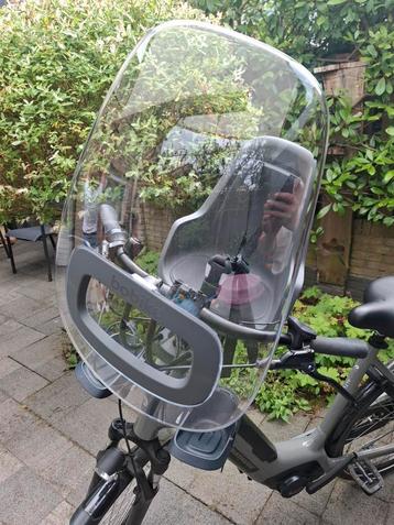 Bobike fietszitje met scherm beschikbaar voor biedingen
