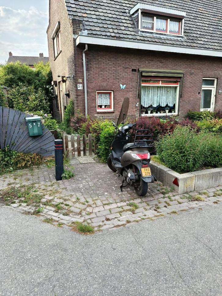 La Souris city s, Fietsen en Brommers, Scooters | Overige merken, Zo goed als nieuw, Maximaal 45 km/u, Benzine, Ophalen