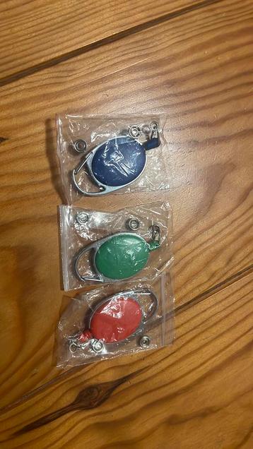 Uitvouwbare sleutelhangers beschikbaar voor biedingen