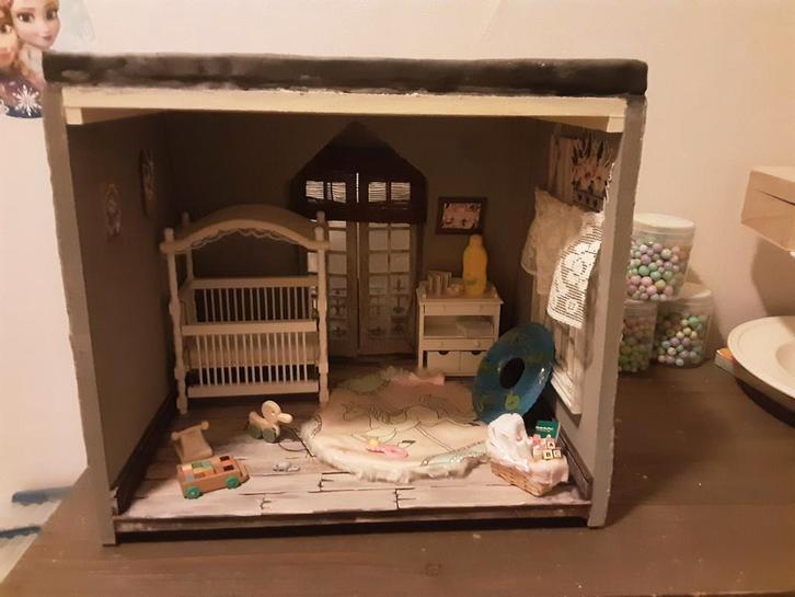 Roombox / Kinderkamer voor ob11 popjes, Verzamelen, Poppenhuizen en Toebehoren, Zo goed als nieuw, Poppenhuis, Ophalen of Verzenden