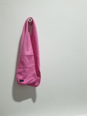  Partij fleece sjaals rood & roze – Nieuw – vanaf €2 beschikbaar voor biedingen