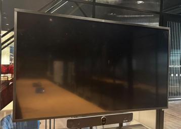 Panasonic 84 inch  FULL HD LCD display TH-84EF1W. beschikbaar voor biedingen